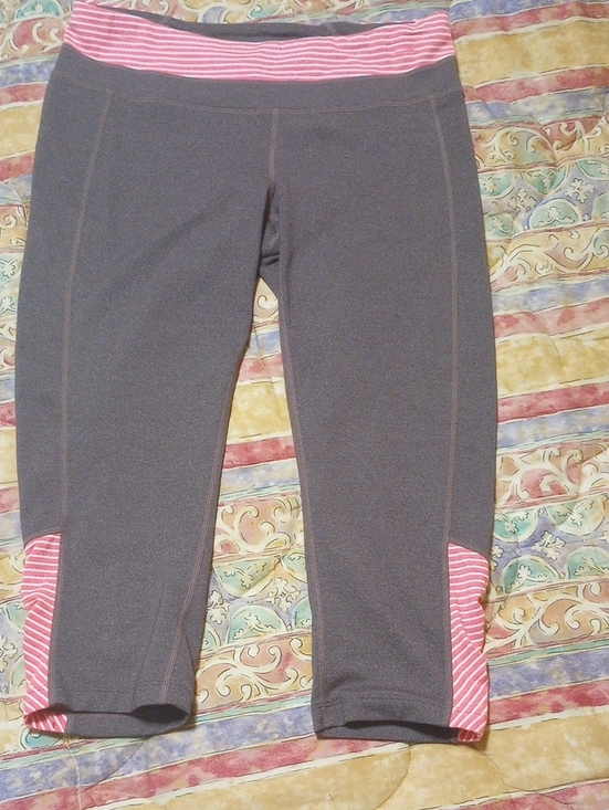 Athleta Pants - Athleta Gray Capri Leggings with Peach Waist Trim
